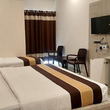 Hotel Namo Palace コーター エクステリア 写真
