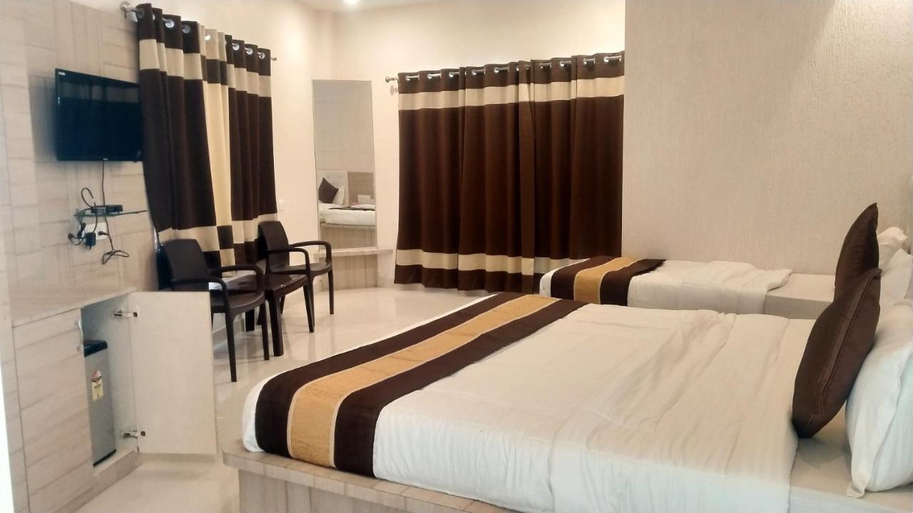 Hotel Namo Palace コーター エクステリア 写真